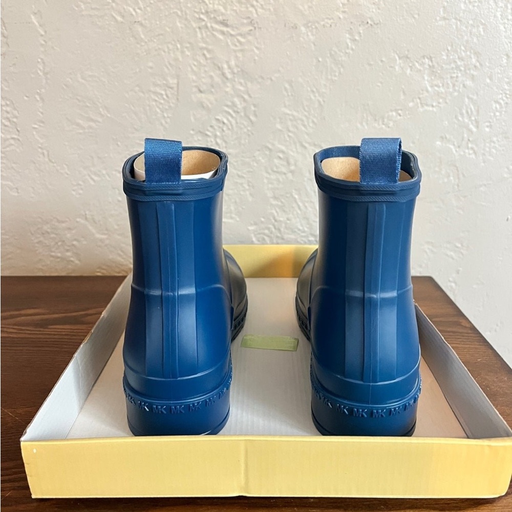 NWT Michael Kors rain boots in River Blue - Picture 6 of 11